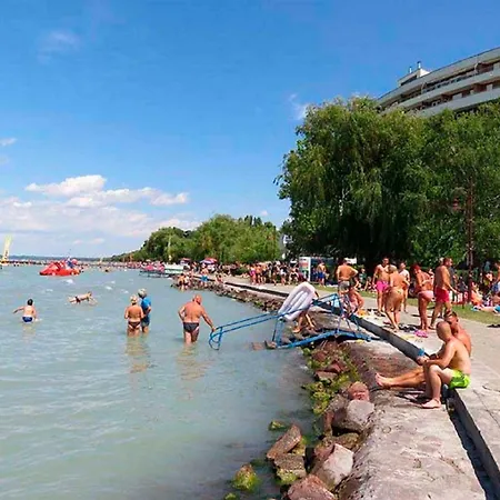 펜션 In - Balaton 20050 시오포크